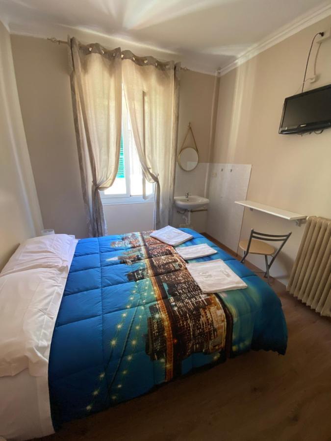 Hotel Primavera Санремо Екстер'єр фото