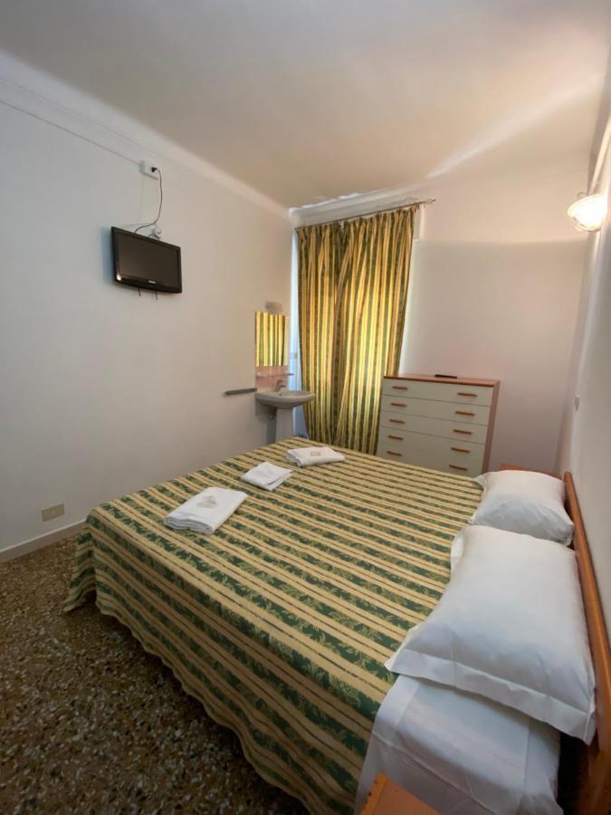 Hotel Primavera Санремо Екстер'єр фото