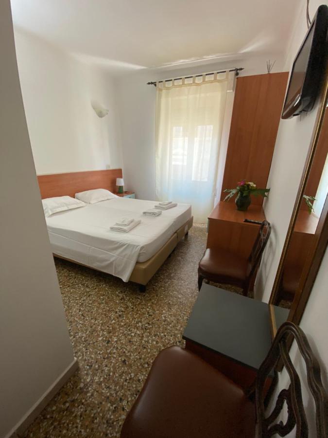 Hotel Primavera Санремо Екстер'єр фото