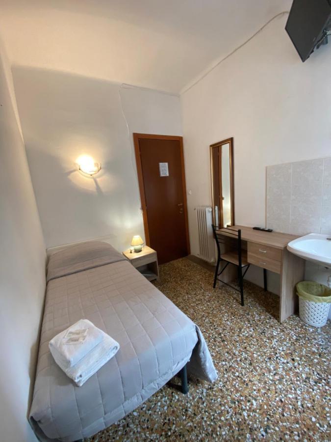Hotel Primavera Санремо Екстер'єр фото