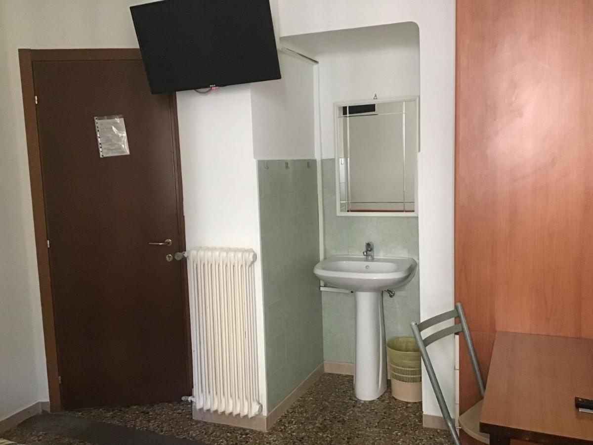 Hotel Primavera Санремо Екстер'єр фото