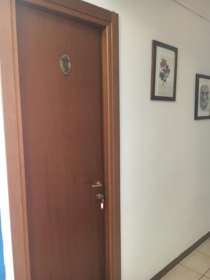 Hotel Primavera Санремо Екстер'єр фото