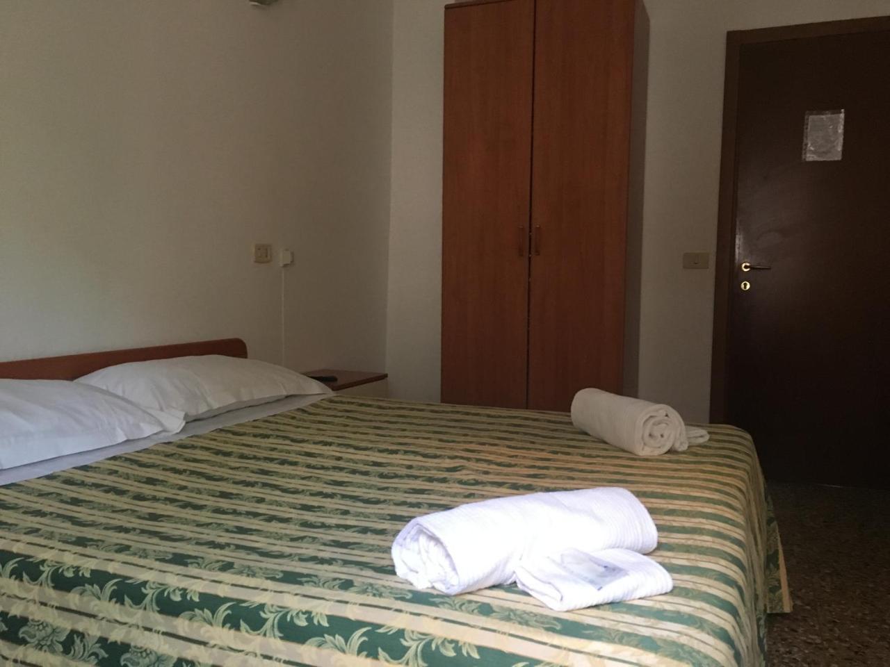 Hotel Primavera Санремо Екстер'єр фото